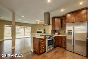 5443 E Verde Ln, Phoenix, AZ 85018 photo 7