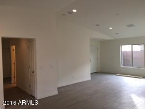 2030 E Anderson Dr, Phoenix, AZ 85022 photo 3
