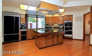 5750 N Echo Canyon Cir, Phoenix, AZ 85018 photo 7