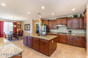 2436 E Orleans Dr, Gilbert, AZ 85298 photo 8