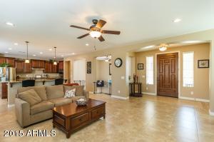 2436 E Orleans Dr, Gilbert, AZ 85298 photo 3