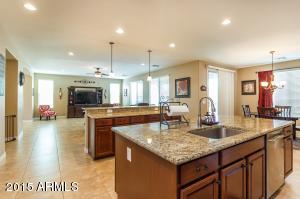 2436 E Orleans Dr, Gilbert, AZ 85298 photo 13