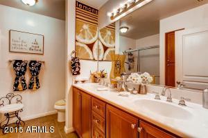 4488 E Thomas Rd #1042, Phoenix, AZ 85018 photo 19