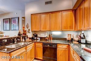 4488 E Thomas Rd #1042, Phoenix, AZ 85018 photo 8
