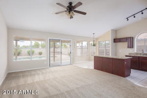 434 W Smoke Tree Rd, Gilbert, AZ 85233 photo 3