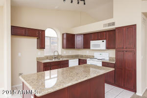 434 W Smoke Tree Rd, Gilbert, AZ 85233 photo 5