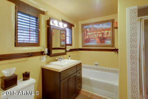 345 E Catalina Dr, Phoenix, AZ 85012 photo 16