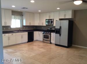 526 E Hayward Ave, Phoenix, AZ 85020 photo 3