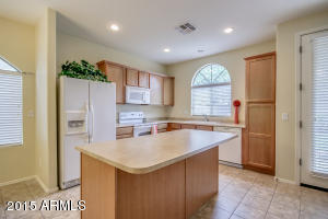 4127 E Santa Fe Ln, Gilbert, AZ 85297 photo 8