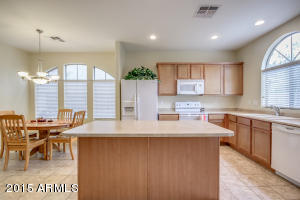 4127 E Santa Fe Ln, Gilbert, AZ 85297 photo 9