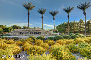 2287 E Robin Ln, Gilbert, AZ 85296 photo 1