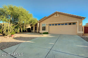 2287 E Robin Ln, Gilbert, AZ 85296 photo 3