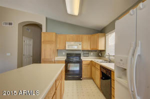 2287 E Robin Ln, Gilbert, AZ 85296 photo 11
