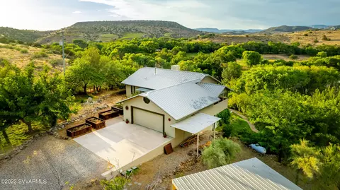 1140 E Willow Point Rd, Cornville, AZ 86325