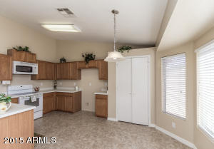 1707 S Cardinal Dr, Apache Junction, AZ 85120 photo 3