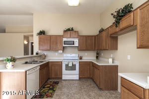 1707 S Cardinal Dr, Apache Junction, AZ 85120 photo 4