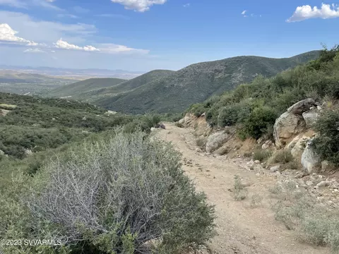 1 Hawk Mountain Trl, Mayer, AZ 86333 photo 7