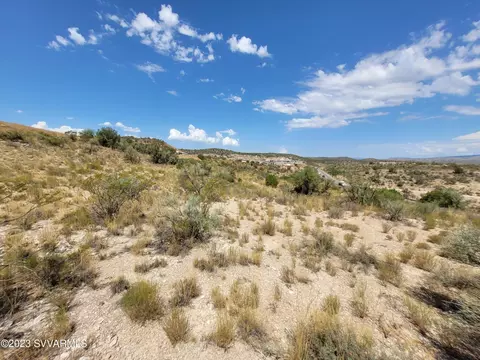 1935 E Cornville Rd, Rimrock, AZ 86335