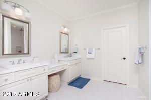 4802 E Osborn Rd, Phoenix, AZ 85018 photo 11