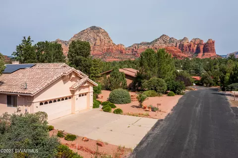 35 Johnny Guitar Cir, Sedona, AZ 86336
