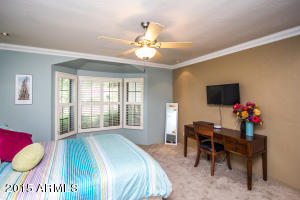 221 E Orange Dr, Phoenix, AZ 85012 photo 11