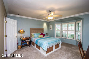 221 E Orange Dr, Phoenix, AZ 85012 photo 12