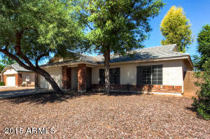 2982 E Morgan Dr, Gilbert, AZ 85295 photo 3