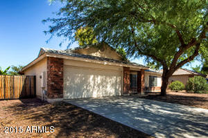 2982 E Morgan Dr, Gilbert, AZ 85295 photo 2