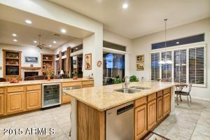 8739 E Menlo Cir, Mesa, AZ 85207 photo 17
