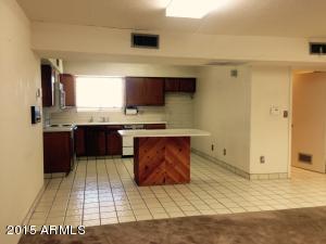 3216 E Minnezona Cir, Phoenix, AZ 85018 photo 4