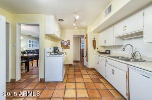 4221 N 34th St, Phoenix, AZ 85018 photo 6