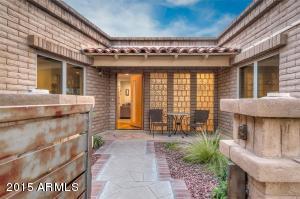 3539 E Medlock Dr, Phoenix, AZ 85018 photo 1