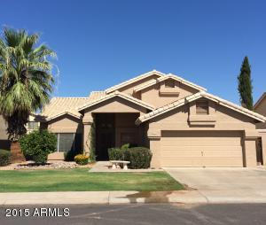 514 W Comstock Dr, Gilbert, AZ 85233 photo 1
