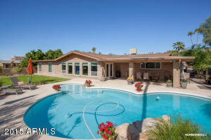 2203 E Glenn Dr, Phoenix, AZ 85020 photo 1