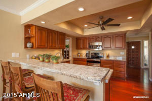 2203 E Glenn Dr, Phoenix, AZ 85020 photo 6