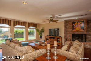 2203 E Glenn Dr, Phoenix, AZ 85020 photo 10