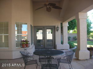 1848 E Willow Tree Ct, Gilbert, AZ 85234 photo 3
