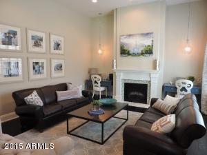 608 Elgin St, Gilbert, AZ 85295 photo 2