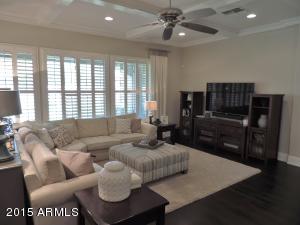 608 Elgin St, Gilbert, AZ 85295 photo 3