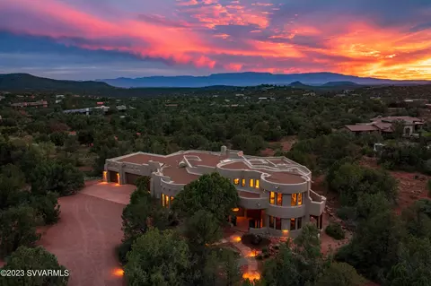 55 Camino Del Caballo, Sedona, AZ 86336