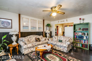 1228 Echo Ln, Phoenix, AZ 85020 photo 17