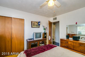 1228 Echo Ln, Phoenix, AZ 85020 photo 24