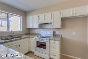 3046 E Diamond Ave, Mesa, AZ 85204 photo 2