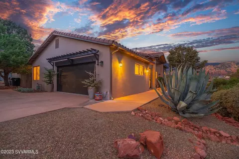15 Johnny Guitar Cir, Sedona, AZ 86336