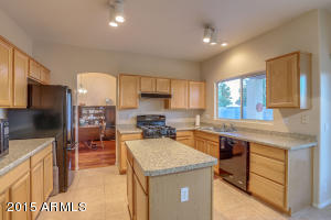 990 E Bruce Ave, Gilbert, AZ 85234 photo 10