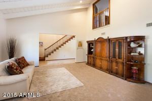 209 E Myrtle Ave, Phoenix, AZ 85020 photo 2