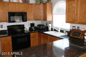 548 E Kyle Ct, Gilbert, AZ 85296 photo 6