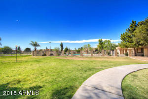 1010 E Diamond Dr, Tempe, AZ 85283 photo 2