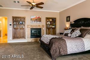 645 E Leah Ln, Gilbert, AZ 85234 photo 32