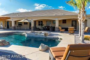 645 E Leah Ln, Gilbert, AZ 85234 photo 4
